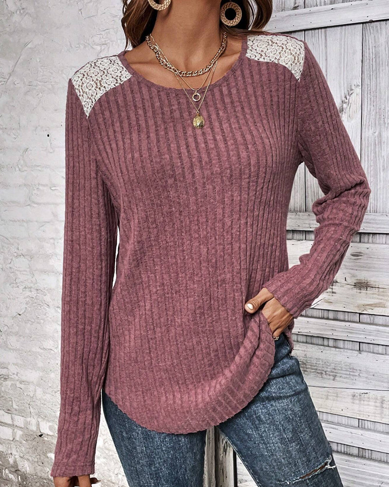 Langermet blonde topp med rund hals