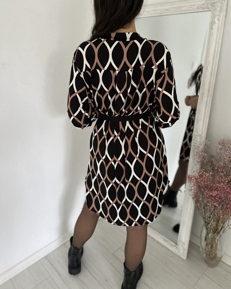 Kjole med retro rombetrykk
