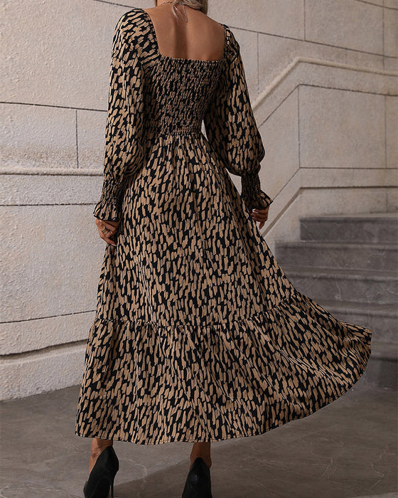 Maxikjole med firkantet hals og trykk