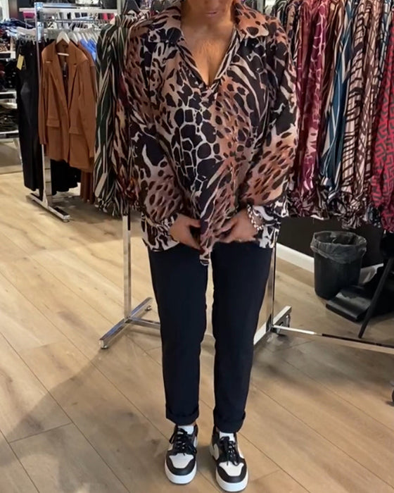 Løs topp med leopardmønster