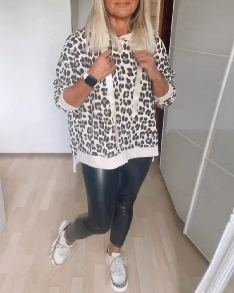 Leopardhettegenser med snorer