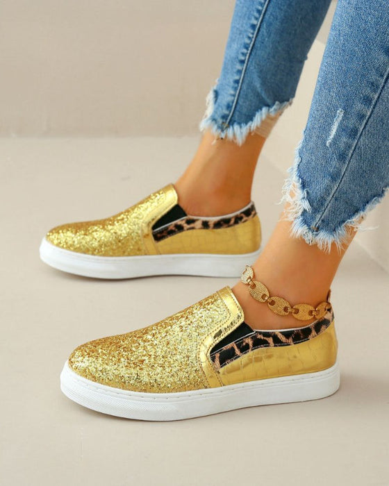 farge blokkleiligheter med paljetter