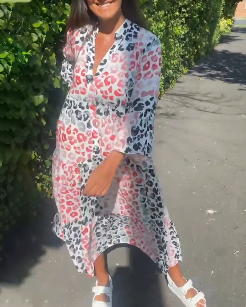 V-hals printet volang uformell kjole