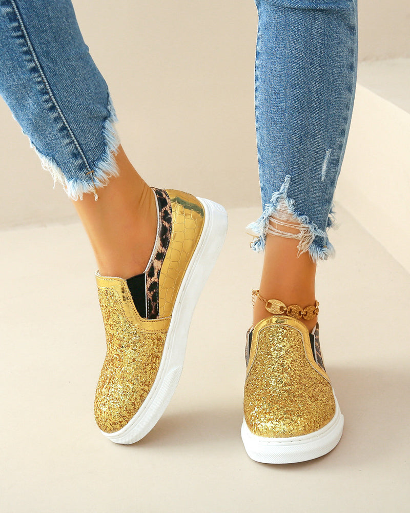 farge blokkleiligheter med paljetter