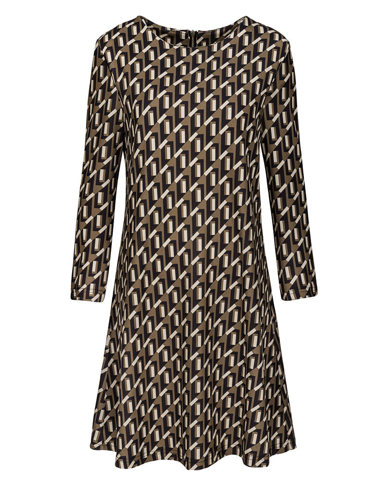 Elegant kjole med rund hals og A-linje