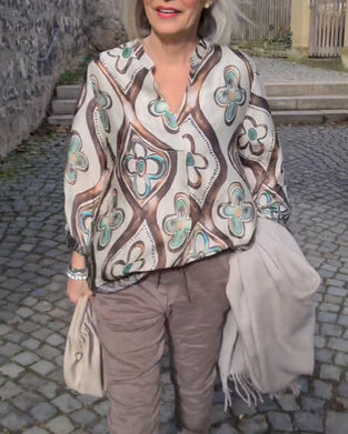 Bluse med retrostil og lange ermer