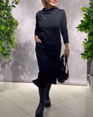 Ensfarget Kjole Med Rund Hals Og Lomme