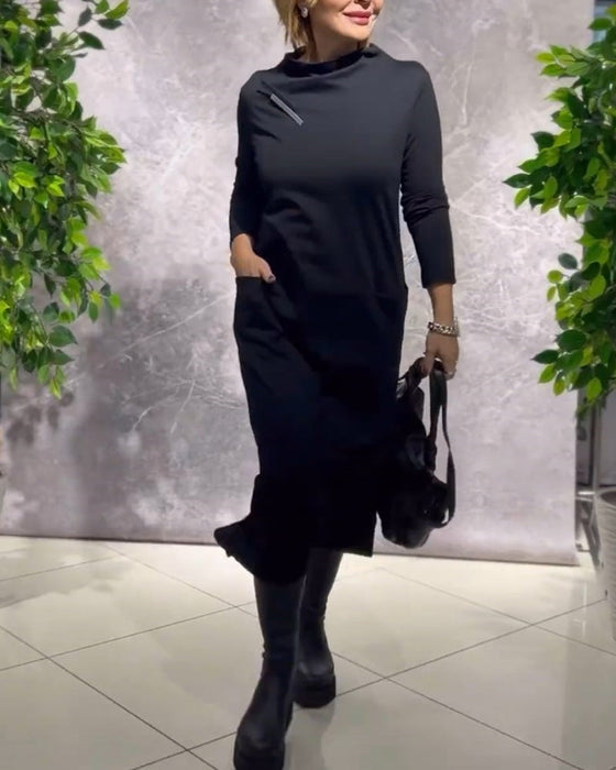 Ensfarget Kjole Med Rund Hals Og Lomme