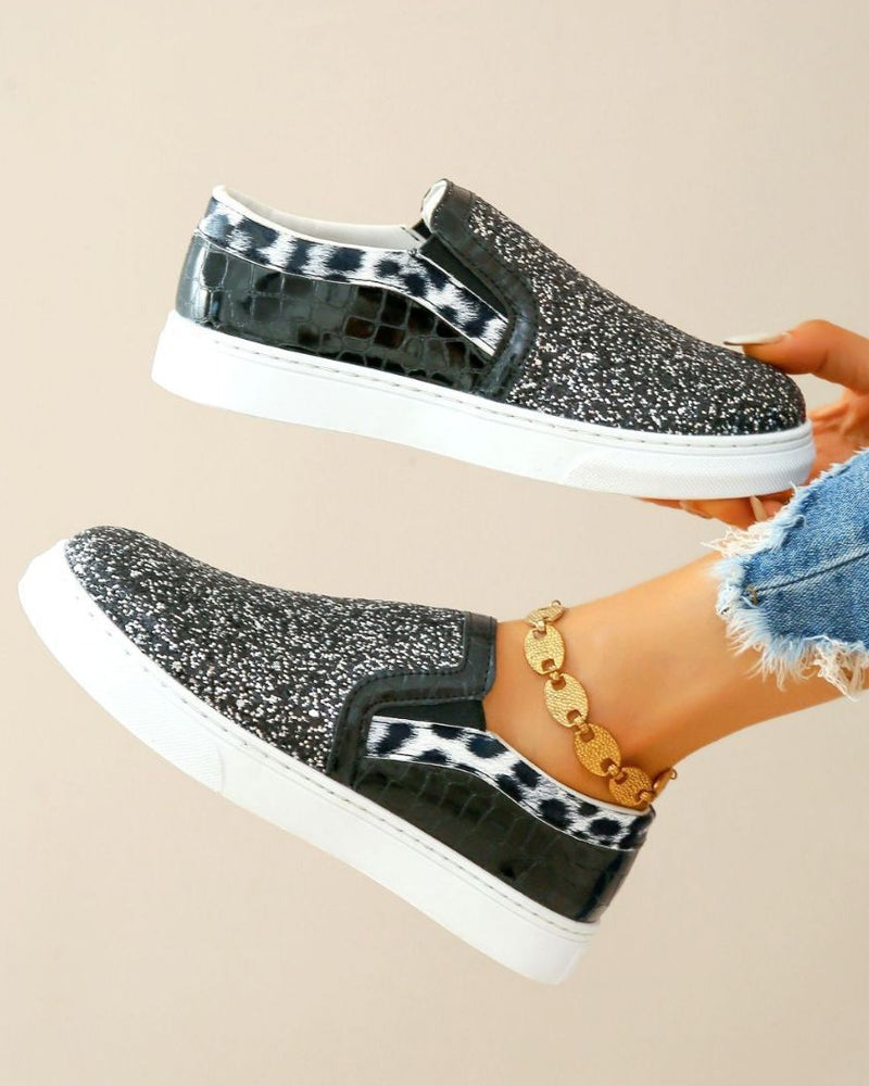 farge blokkleiligheter med paljetter