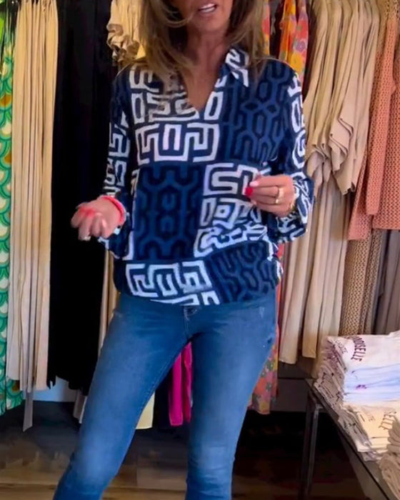 Topp med lang erme og V-hals med trykk