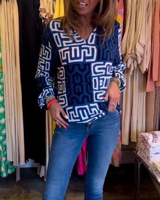 Topp med lang erme og V-hals med trykk