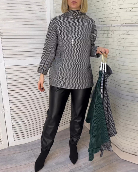 Uformelt topp med turtleneck med trykk